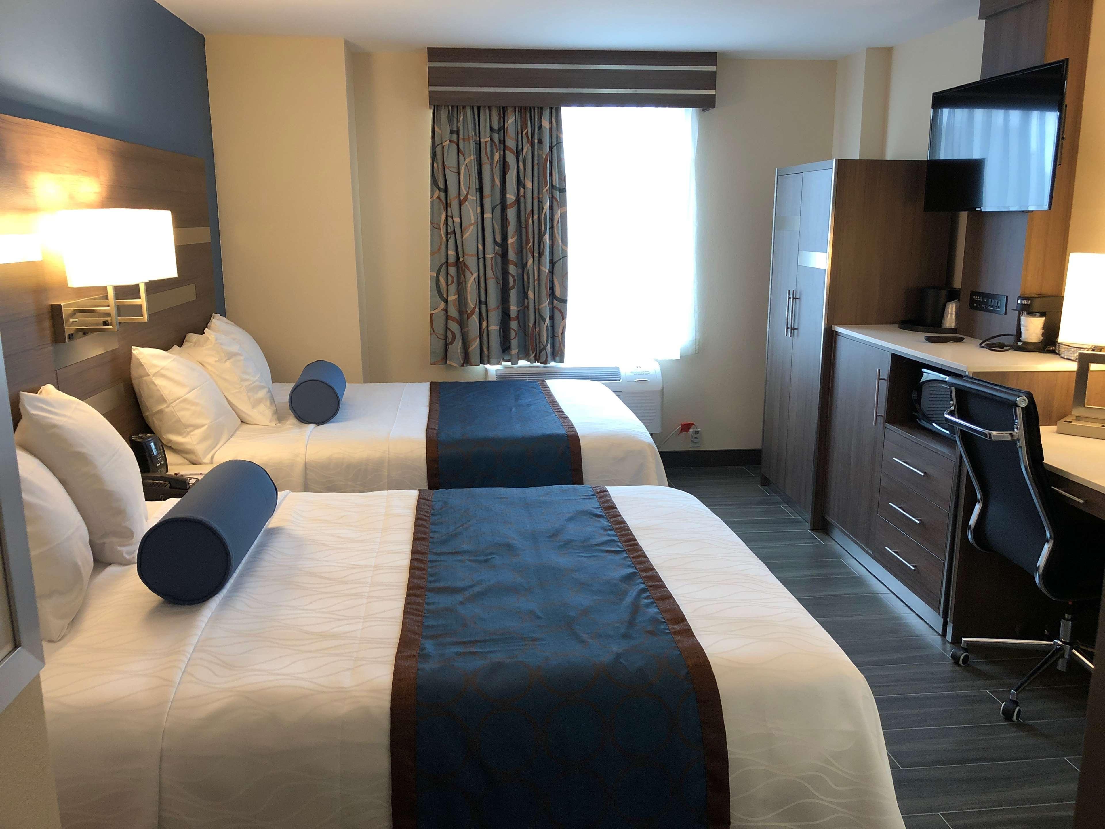 Best Western Plus Stadium Inn New York Eksteriør billede